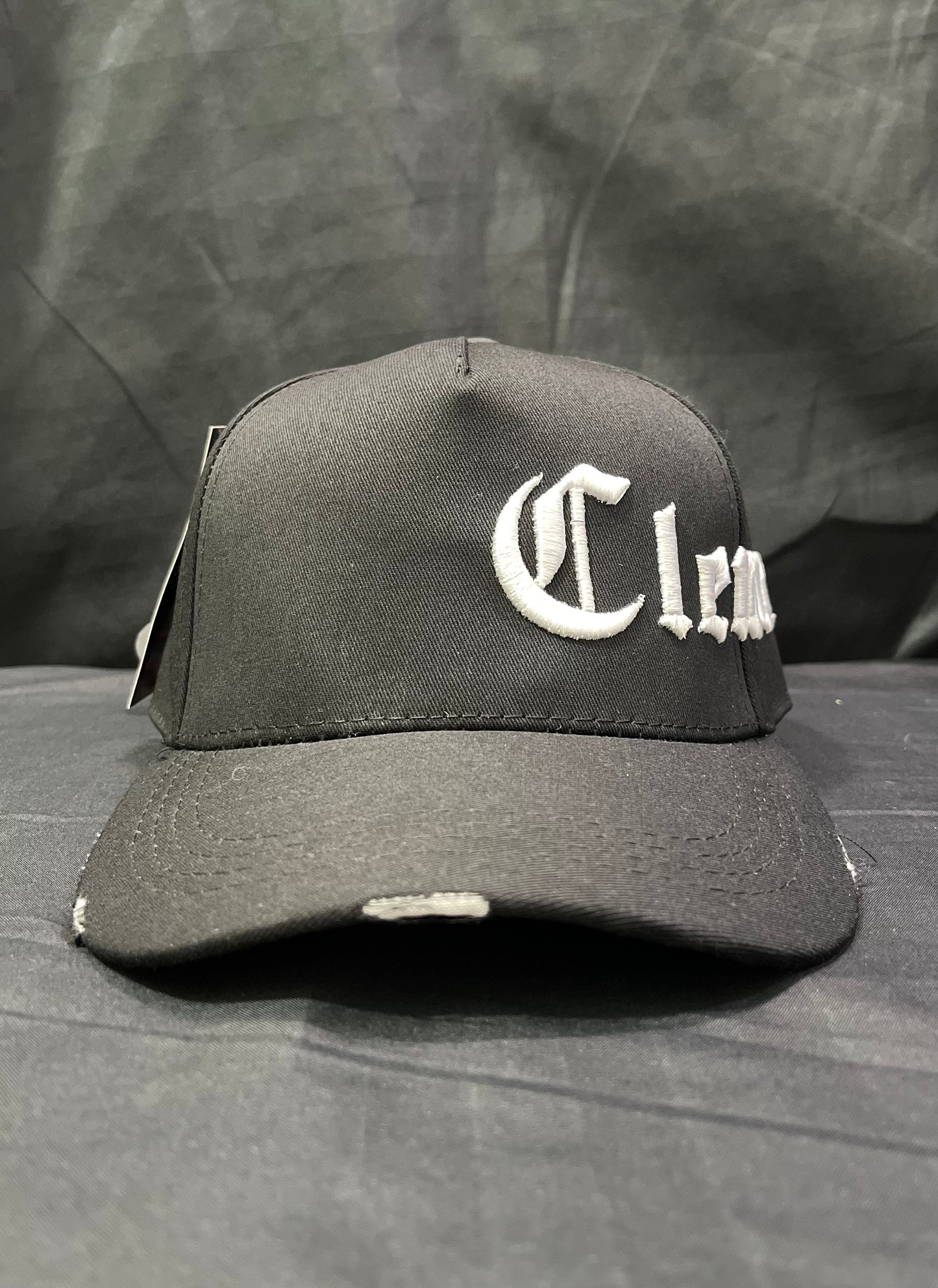 GORRA CLEMONT NEGRA- Clemont con desgastes negra blanca