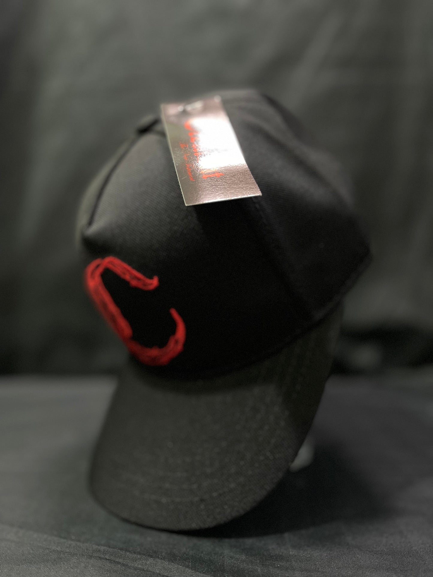 GORRA CLEMONT NEGRA- Clemont con C roja